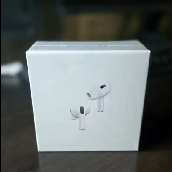 Apple AirPods Pro 2nd Generation with MagSafe Wireless Charging Case - White
